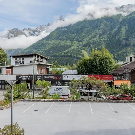 Clos Du Savoy - South Facing Balcony - Happy * Chamonix
